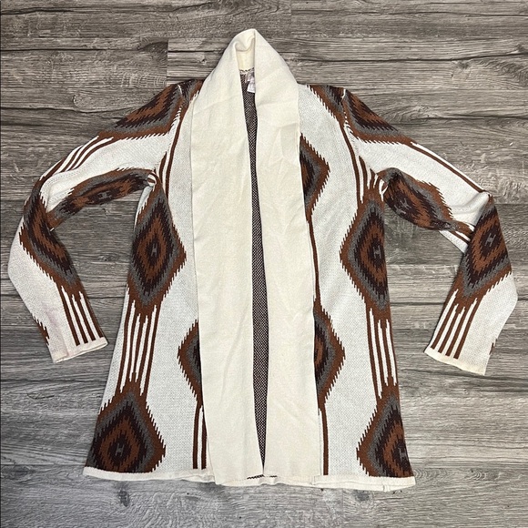 Love 21 Cream and Brown Patterned Blazer - Picture 2 of 6